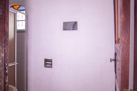 Banheiro de casa para alugar com 1 quarto, 60m² em Macedo, Guarulhos