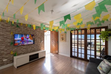 Casa 1 Sala e Cozinha de casa à venda com 6 quartos, 300m² em Cidade Líder, São Paulo