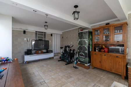Casa à venda com 300m², 6 quartos e 2 vagas Casa à venda com 300m², 6 quartos e 2 vagasCasa 2 Área Gourmet