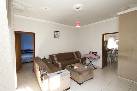 Casa à venda com 190m², 6 quartos e 5 vagasSala