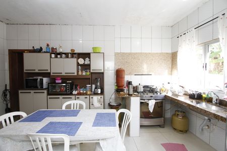 Casa à venda com 190m², 6 quartos e 5 vagasCozinha