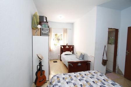 Casa à venda com 190m², 6 quartos e 5 vagasQuarto 2 - Suíte