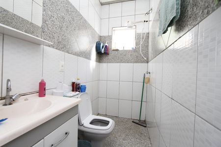 Casa à venda com 190m², 6 quartos e 5 vagasBanheiro da Suíte