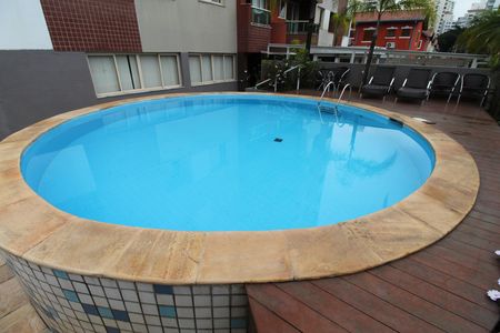 Área comum - Piscina de apartamento para alugar com 4 quartos, 133m² em Parque Residencial Aquarius, São José dos Campos