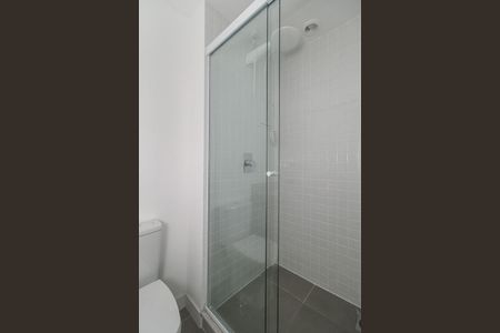 Banheiro da Suíte de apartamento para alugar com 1 quarto, 37m² em Jardim do Salso, Porto Alegre