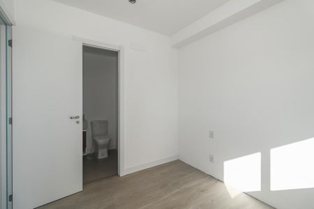 Quarto Suíte de apartamento para alugar com 1 quarto, 37m² em Jardim do Salso, Porto Alegre