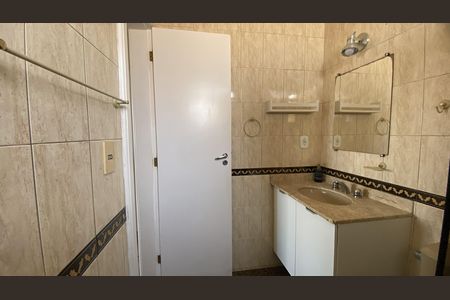 Apartamento para alugar com 136m², 3 quartos e 1 vagaBanheiro da Suíte 1