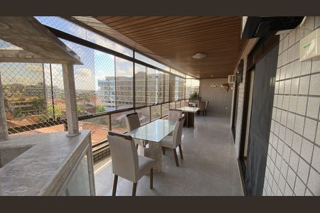 Apartamento para alugar com 136m², 3 quartos e 1 vagaVaranda