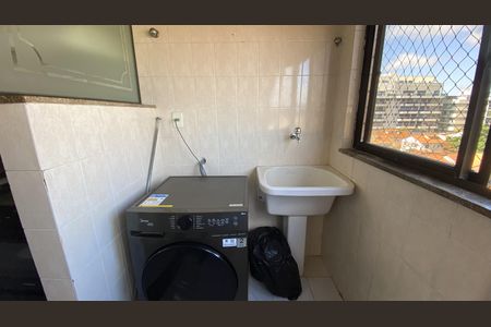 Apartamento para alugar com 136m², 3 quartos e 1 vagaÁrea de Serviço