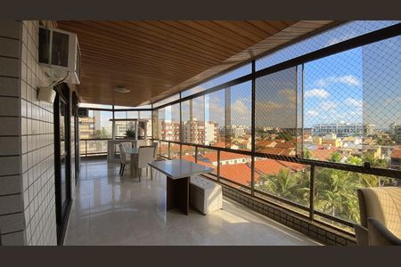 Apartamento para alugar com 136m², 3 quartos e 1 vagaVaranda