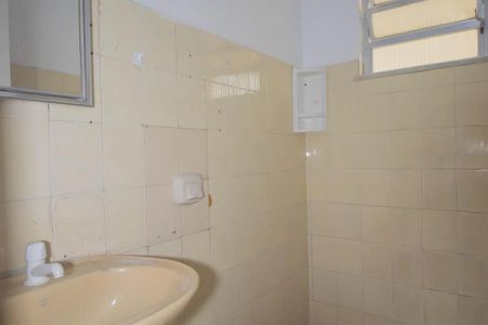 Casa para alugar com 48m², 1 quarto e sem vagaBanheiro 