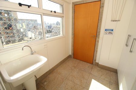 Área de serviço de apartamento à venda com 3 quartos, 113m² em Santo Agostinho, Belo Horizonte