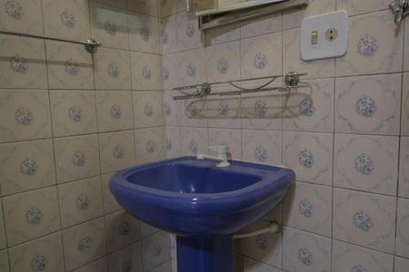 Casa para alugar com 55m², 1 quarto e sem vagaBanheiro
