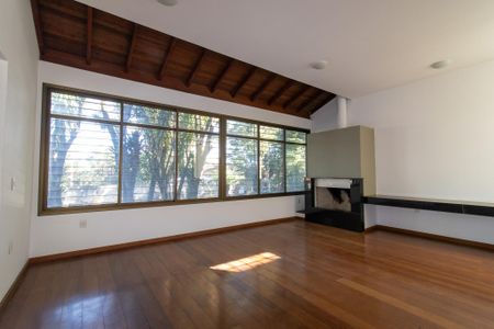 Casa à venda com 4 quartos, 398m² em Jardim das Paineiras, Campinas