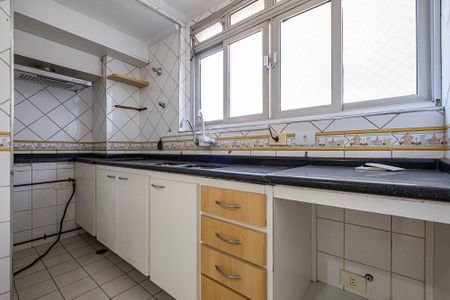 Apartamento à venda com 104m², 2 quartos e 1 vaga Apartamento à venda com 104m², 2 quartos e 1 vagaCozinha