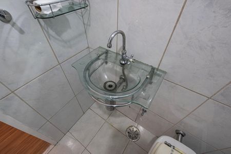 Apartamento à venda com 104m², 2 quartos e 1 vaga Apartamento à venda com 104m², 2 quartos e 1 vagaBanheiro