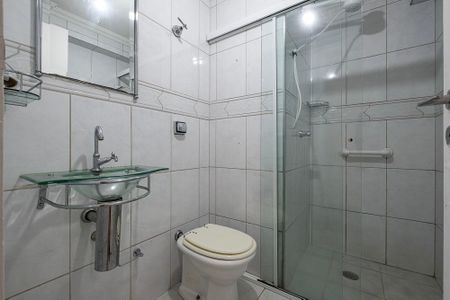 Apartamento à venda com 104m², 2 quartos e 1 vaga Apartamento à venda com 104m², 2 quartos e 1 vagaBanheiro