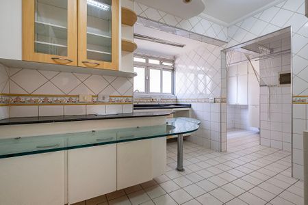 Apartamento à venda com 104m², 2 quartos e 1 vaga Apartamento à venda com 104m², 2 quartos e 1 vagaCozinha