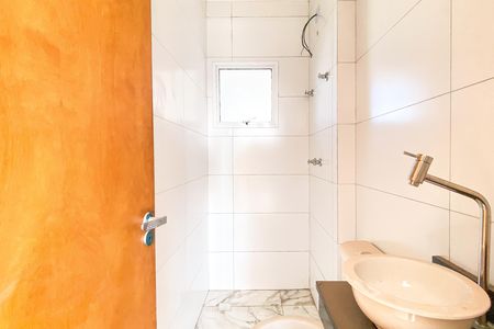 Banheiro de apartamento para alugar com 2 quartos, 53m² em Cidade Patriarca, São Paulo
