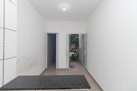 Kitnet de casa de condomínio para alugar com 1 quarto, 20m² em Vila Nilo, São Paulo