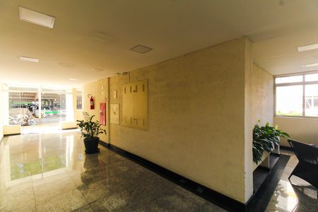 Apartamento à venda com 50m², 2 quartos e 1 vaga Apartamento à venda com 50m², 2 quartos e 1 vagaHall