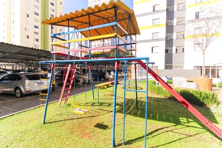 Apartamento à venda com 50m², 2 quartos e 1 vaga Apartamento à venda com 50m², 2 quartos e 1 vagaÁrea comum - Playground