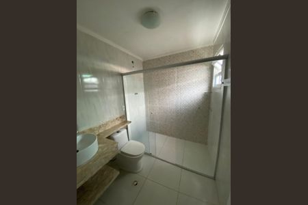 Casa para alugar com 320m², 3 quartos e 2 vagasBanheiro