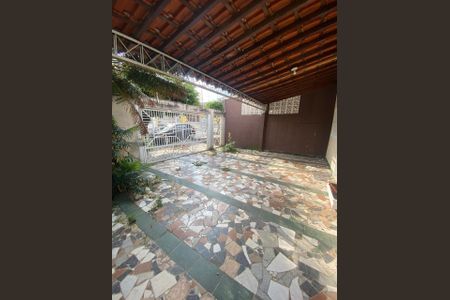 Casa para alugar com 320m², 3 quartos e 2 vagasÁrea externa