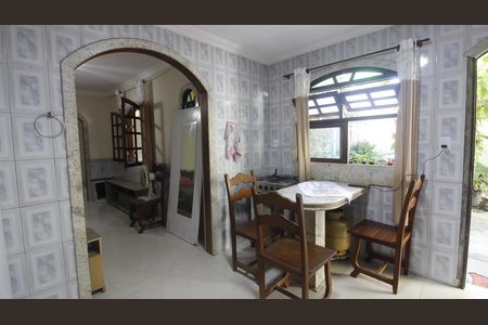 Casa para alugar com 200m², 2 quartos e 1 vagaCozinha