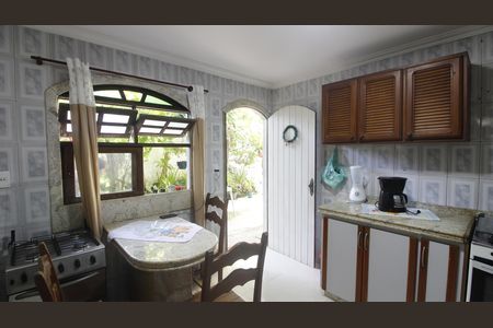 Casa para alugar com 200m², 2 quartos e 1 vagaCozinha