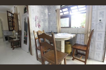 Casa para alugar com 200m², 2 quartos e 1 vagaCozinha