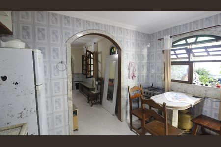 Cozinha de casa para alugar com 2 quartos, 200m² em Jardim Flamboyant, Cabo Frio