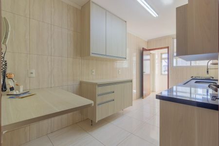 Apartamento à venda com 120m², 3 quartos e 1 vaga Apartamento à venda com 120m², 3 quartos e 1 vagaCozinha