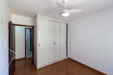 Apartamento à venda com 120m², 3 quartos e 1 vaga Apartamento à venda com 120m², 3 quartos e 1 vagaQuarto 1