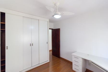 Apartamento à venda com 120m², 3 quartos e 1 vaga Apartamento à venda com 120m², 3 quartos e 1 vagaQuarto 2
