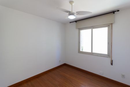 Apartamento à venda com 120m², 3 quartos e 1 vaga Apartamento à venda com 120m², 3 quartos e 1 vagaQuarto 1