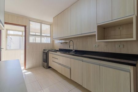Apartamento à venda com 120m², 3 quartos e 1 vaga Apartamento à venda com 120m², 3 quartos e 1 vagaCozinha