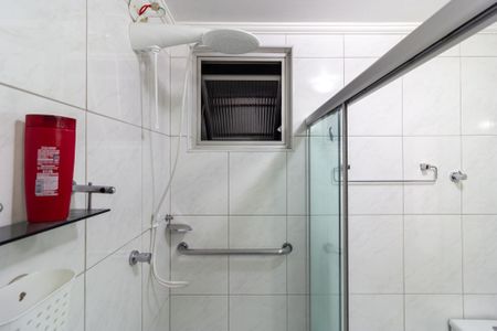 Apartamento à venda com 120m², 3 quartos e 1 vaga Apartamento à venda com 120m², 3 quartos e 1 vagaBanheiro da suíte