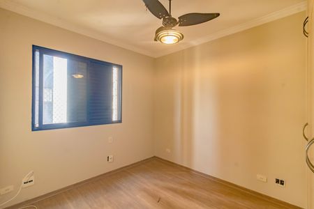 Apartamento à venda com 71m², 3 quartos e 2 vagas Apartamento à venda com 71m², 3 quartos e 2 vagasSuíte