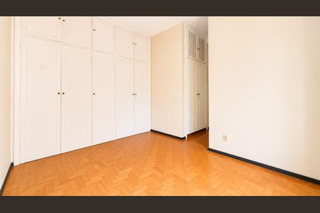 Suíte 2 de casa para alugar com 6 quartos, 360m² em Alto Barroca, Belo Horizonte