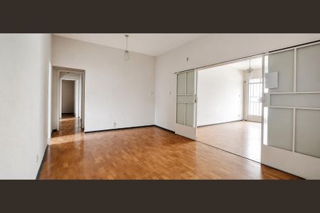 Sala de casa para alugar com 6 quartos, 360m² em Alto Barroca, Belo Horizonte