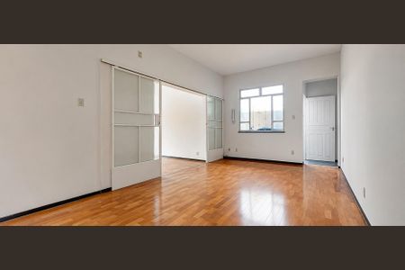 Sala de casa para alugar com 6 quartos, 360m² em Alto Barroca, Belo Horizonte