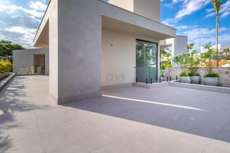 Casa à venda com 700m², 4 quartos e 4 vagas
