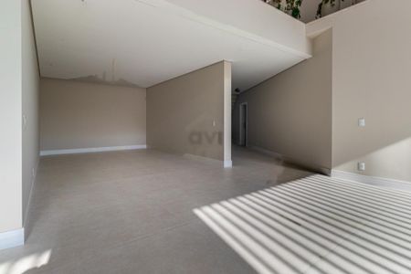 Casa à venda com 700m², 4 quartos e 4 vagas