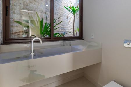 Casa à venda com 4 quartos, 700m² em Residencial Jatibela, Campinas