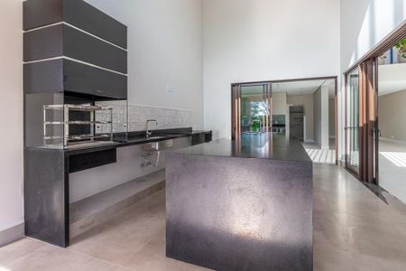 Casa à venda com 700m², 4 quartos e 4 vagas