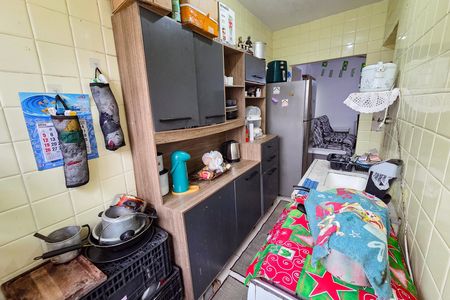 Cozinha de apartamento para alugar com 2 quartos, 67m² em Vila Tupi, Praia Grande