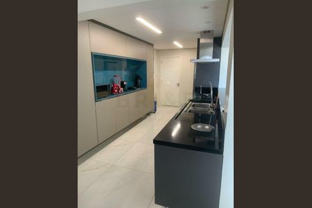 Apartamento para alugar com 3 quartos, 198m² em Brooklin, São Paulo