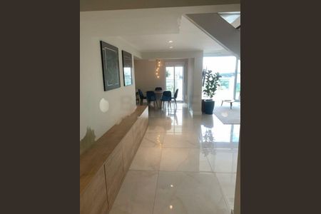 Apartamento para alugar com 3 quartos, 198m² em Brooklin, São Paulo