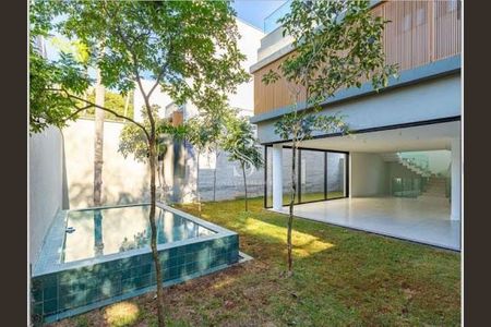 Casa à venda com 5 quartos, 868m² em Campo Belo, São Paulo